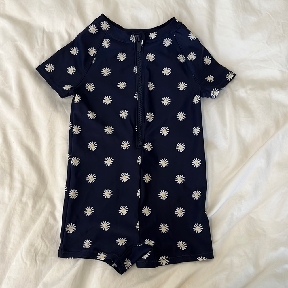 Old navy swimsuit, 3T
